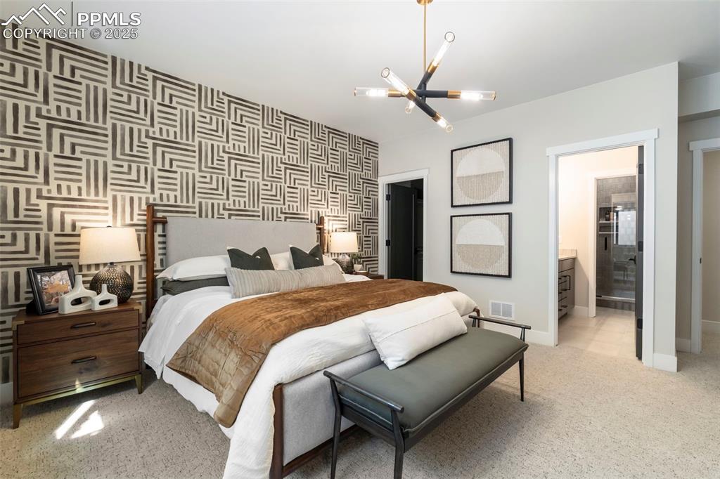 Image 35 of 50: Bedroom