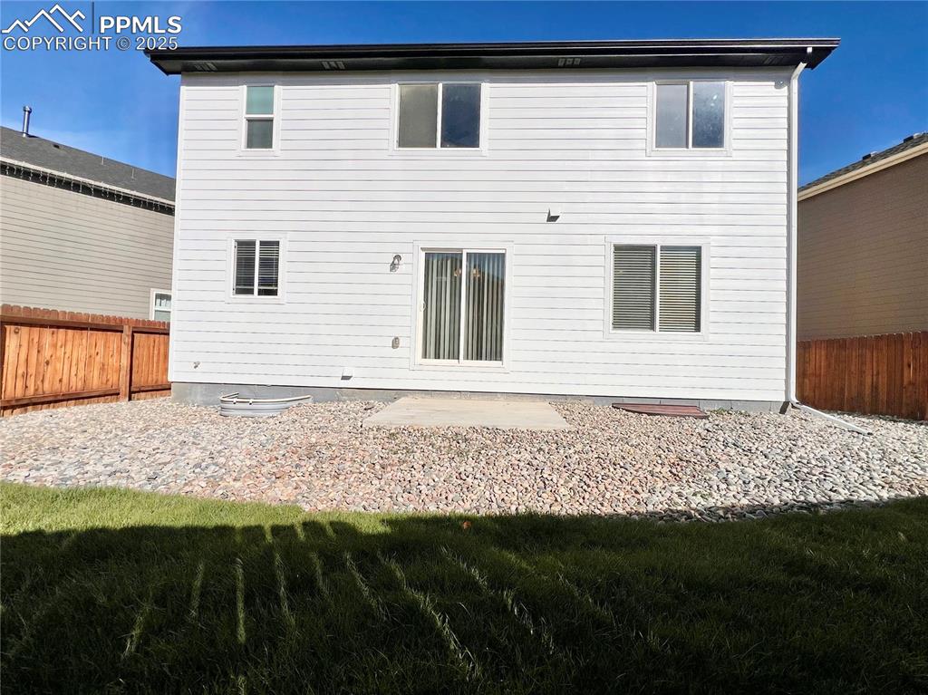 Image 42 of 45: Backyard