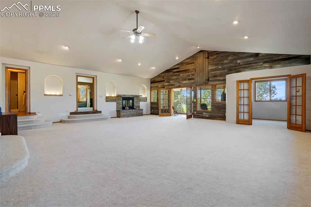 Image 10 of 50: Living Room