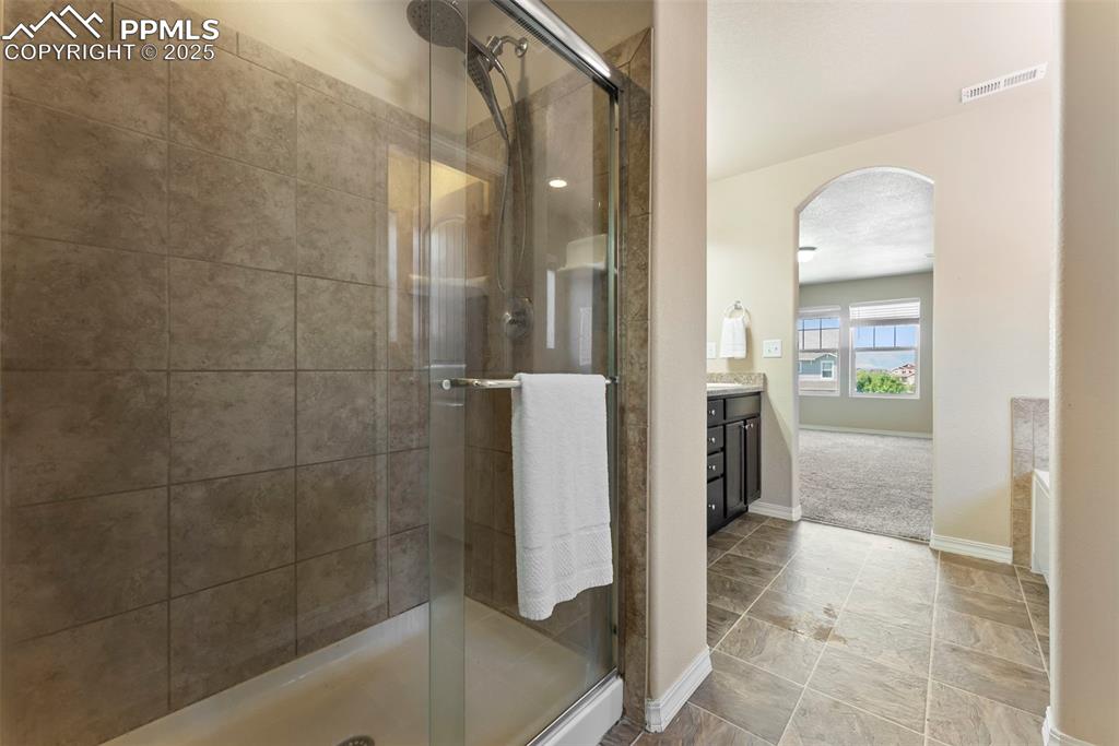 Image 16 of 32: Master Bathroom