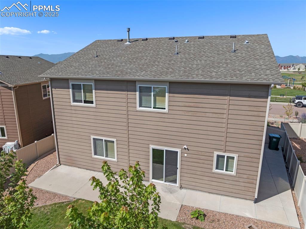 Image 26 of 32: Large concrete patio