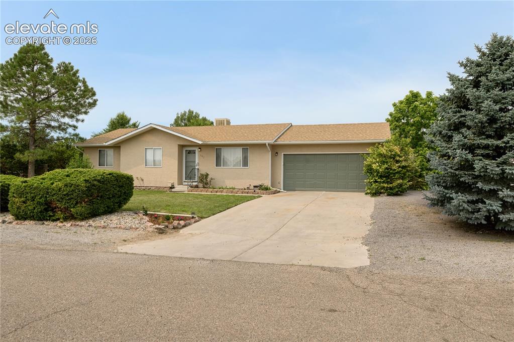 Image 1 of 31: Front of House