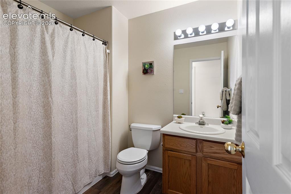 Image 18 of 31: Bathroom, Main Level Hall