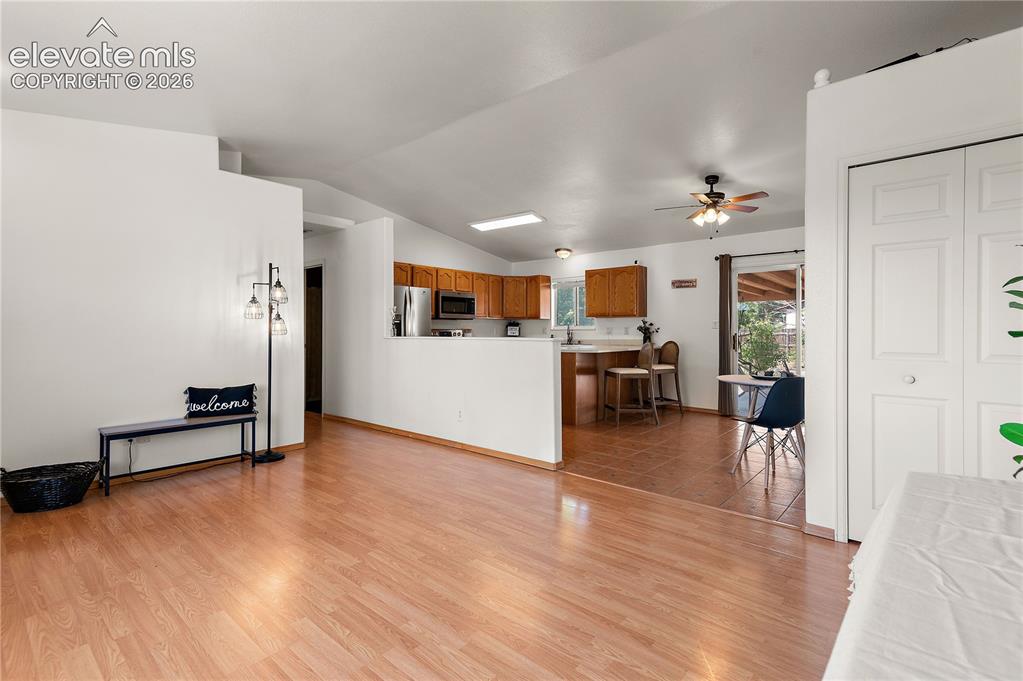 Image 7 of 31: Open Floor Plan