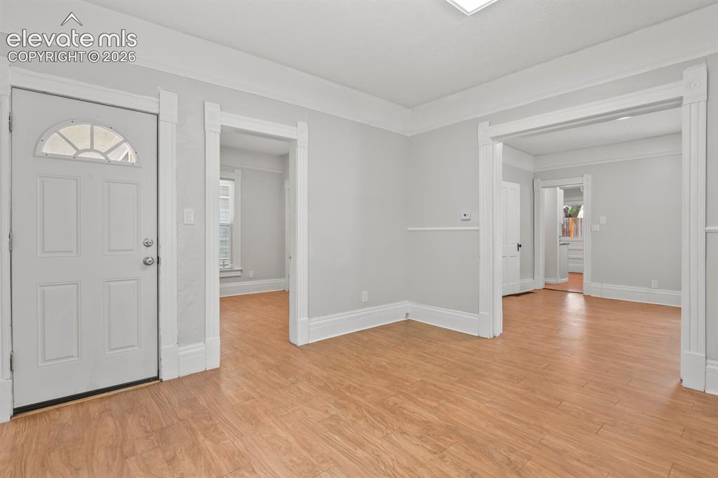 Image 2 of 26: Living Room