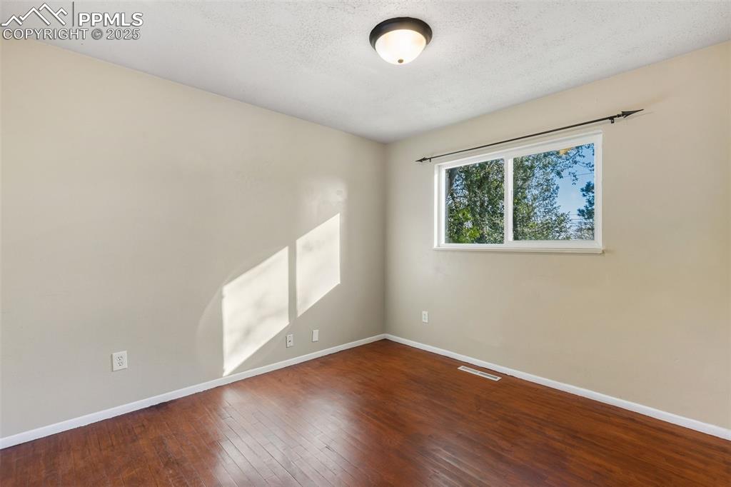 Image 14 of 25: Bedroom 2 upper level