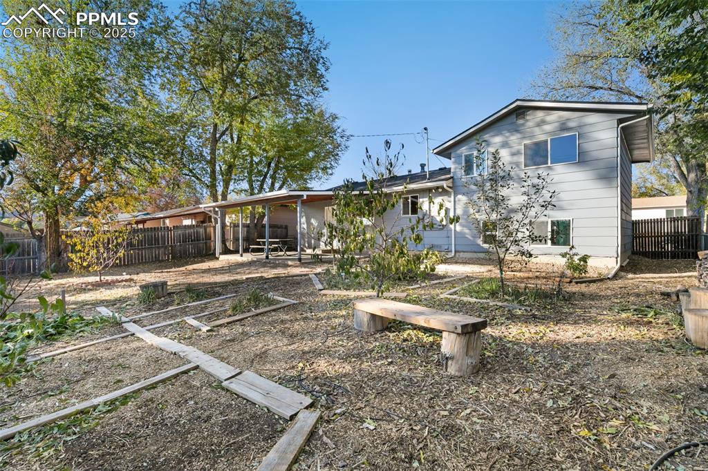 Image 22 of 25: Covered patio