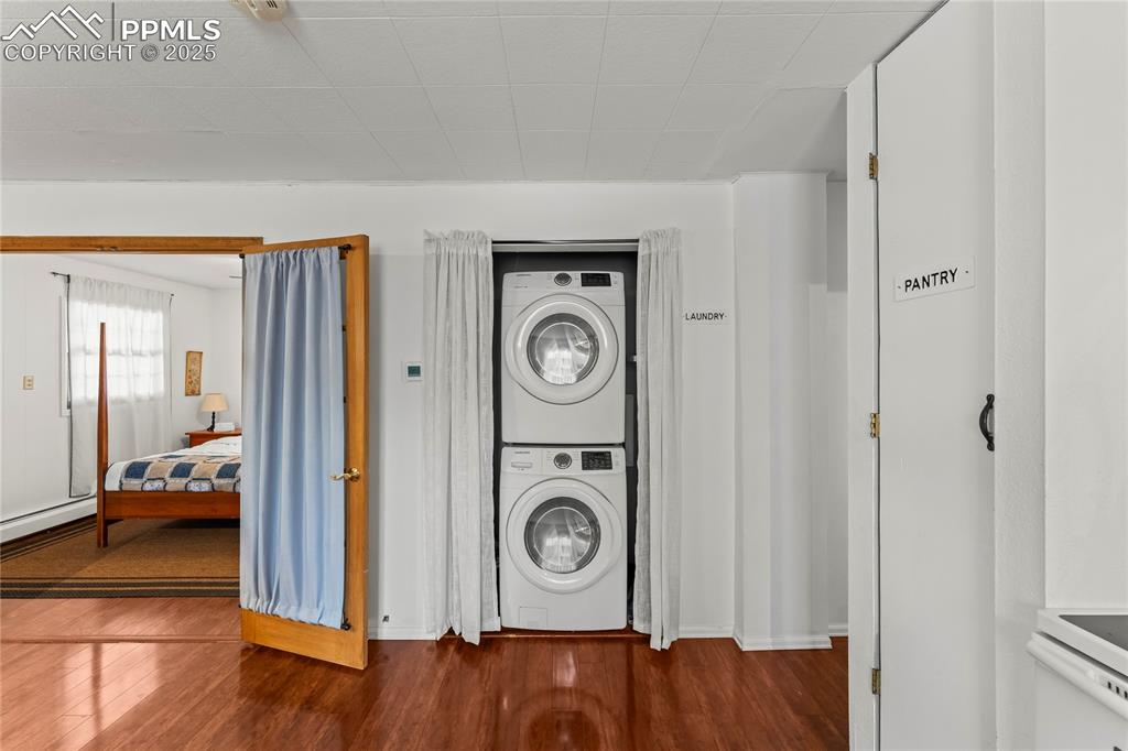 Image 15 of 23: Laundry