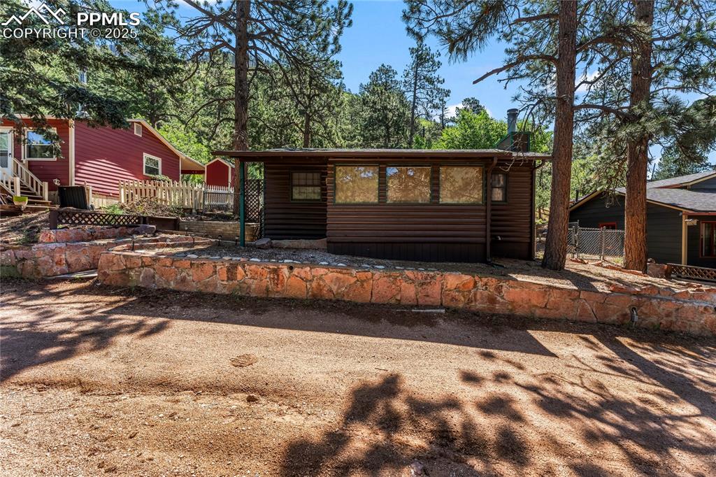 Image 3 of 23: Front of Structure