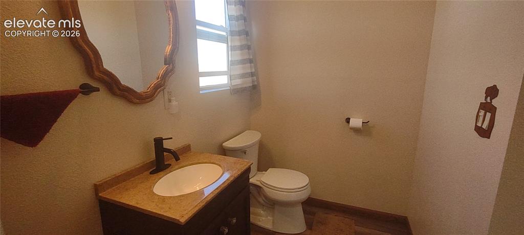 Image 24 of 41: Bathroom