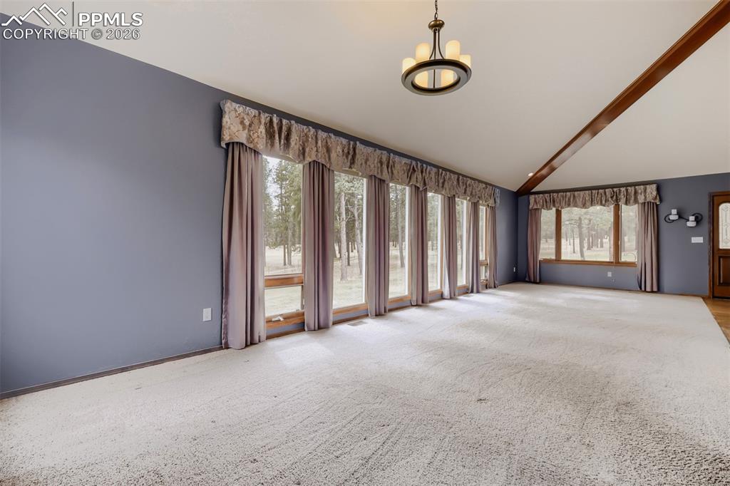 Image 10 of 48: Dining Room