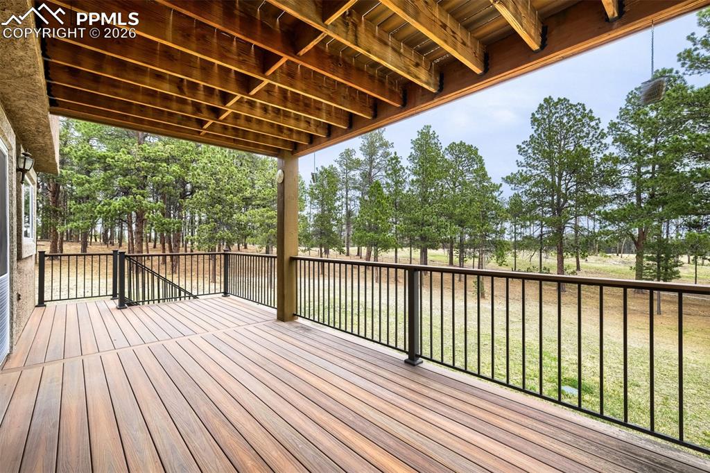 Image 18 of 48: Deck