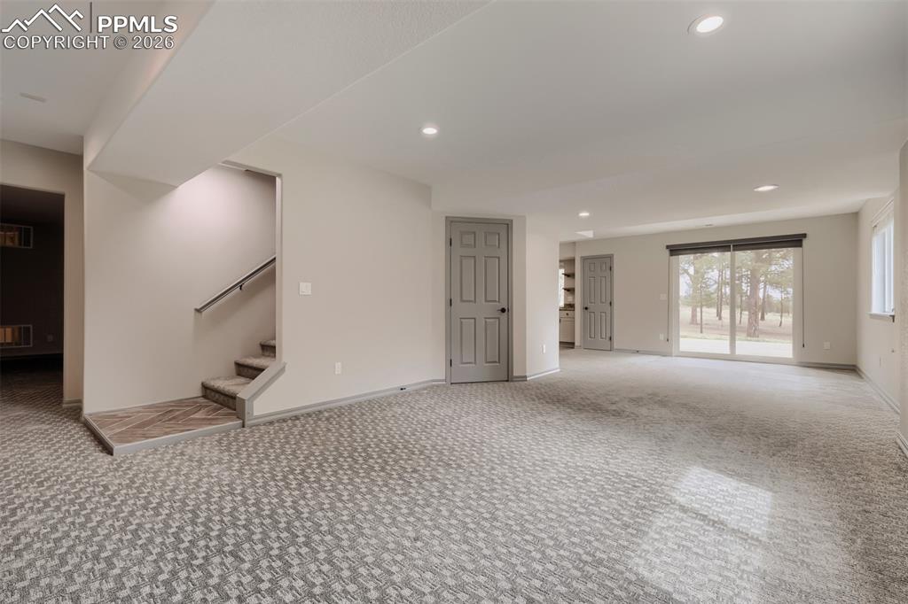 Image 34 of 48: Game room