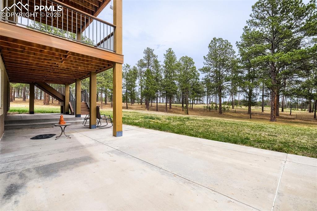 Image 39 of 48: Patio off the game room