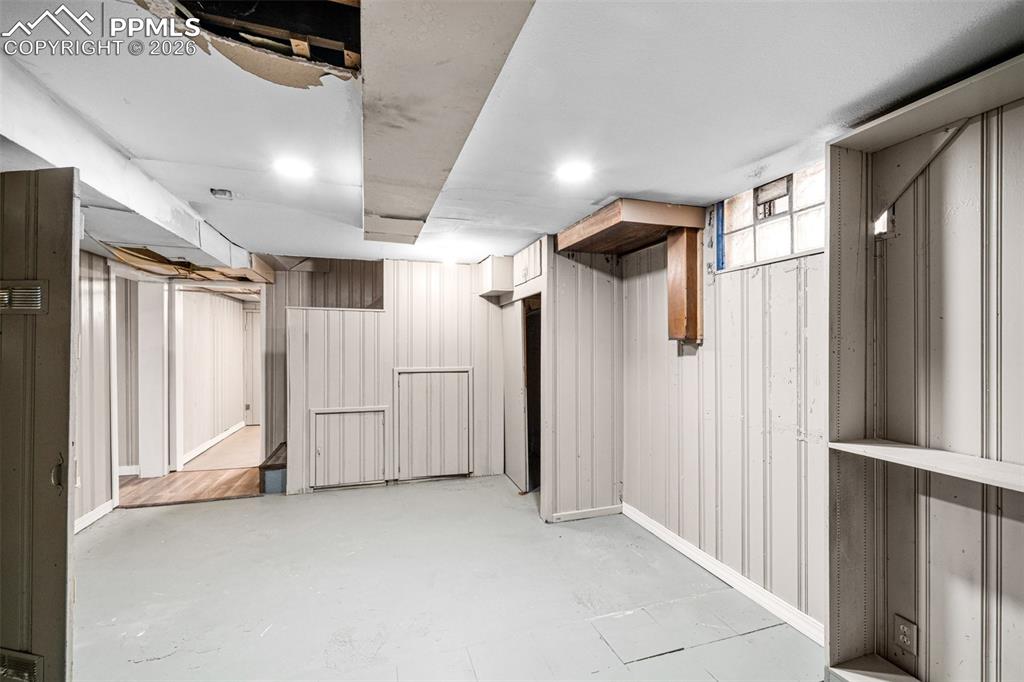 Image 22 of 37: Basement