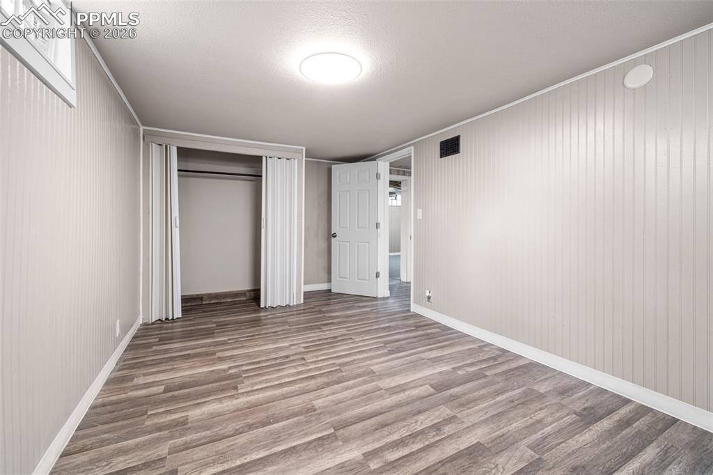 Image 29 of 37: Bedroom