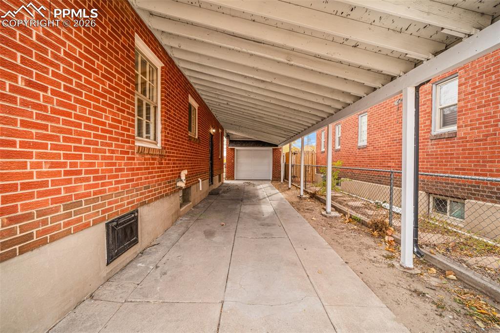 Image 34 of 37: Patio