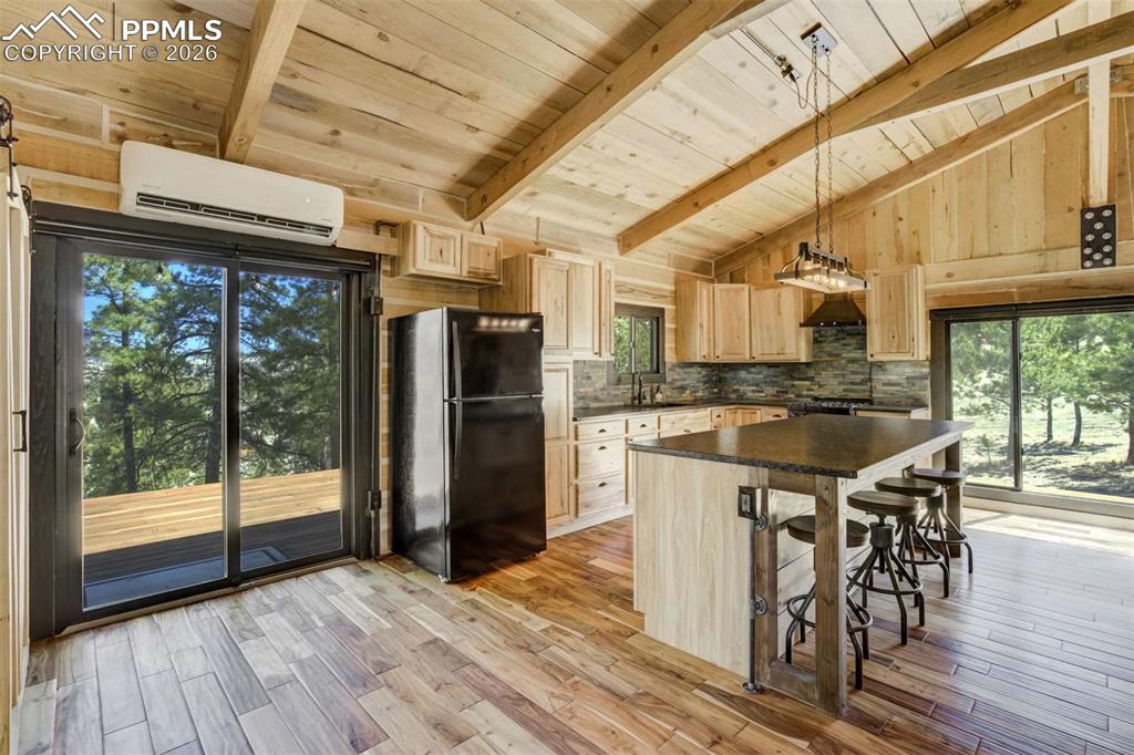 Image 30 of 50: No Description Available