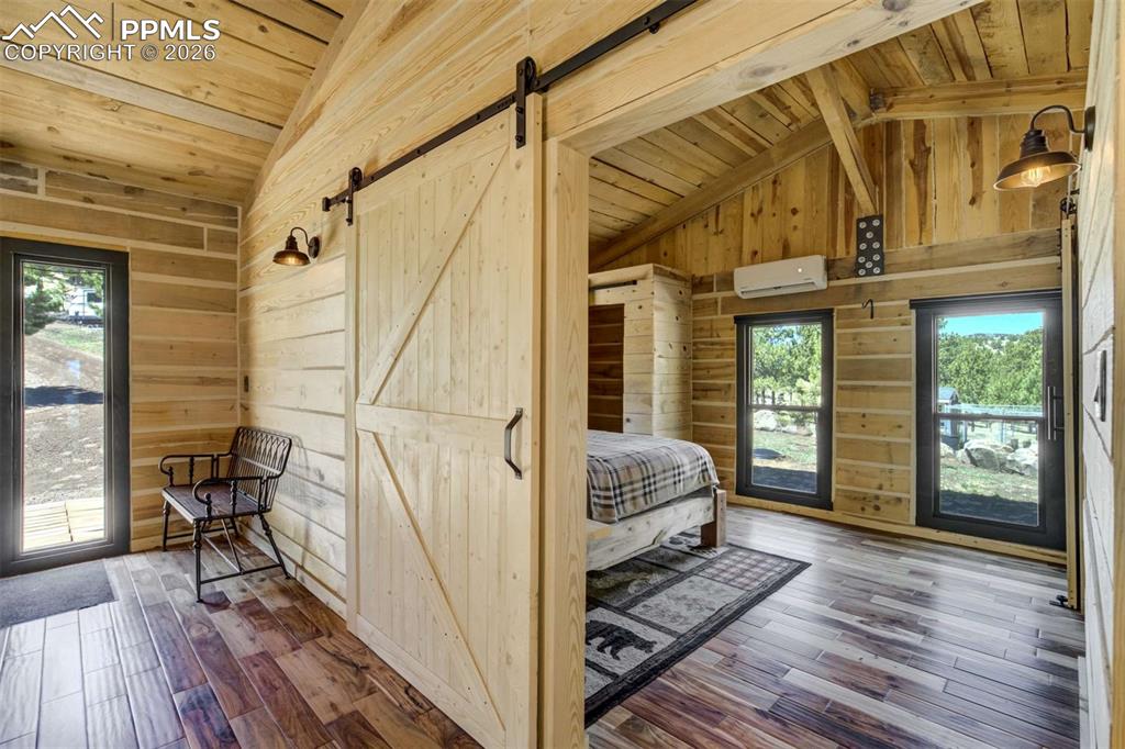 Image 32 of 50: No Description Available