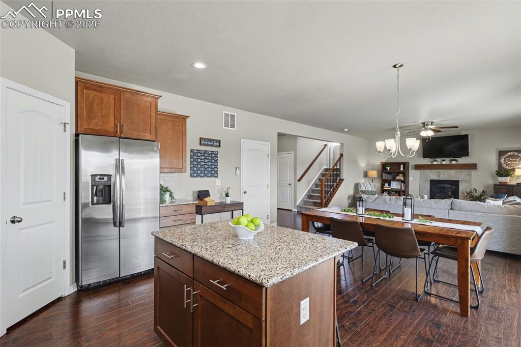 Image 11 of 47: Kitchen