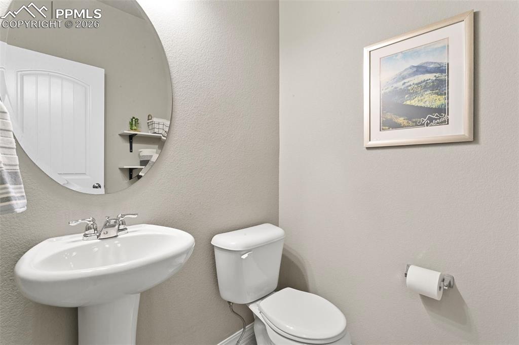 Image 17 of 47: Hall Bath