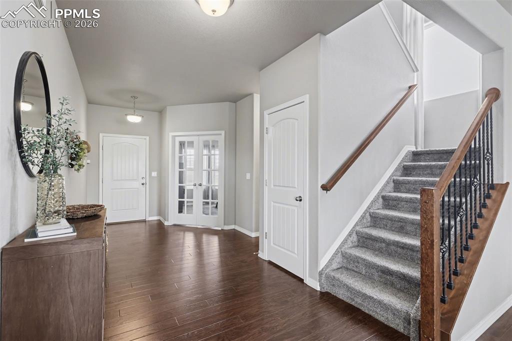 Image 3 of 47: Entry