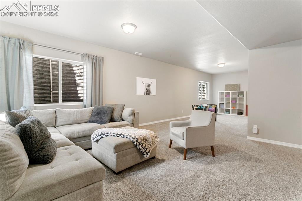 Image 37 of 47: Family Room