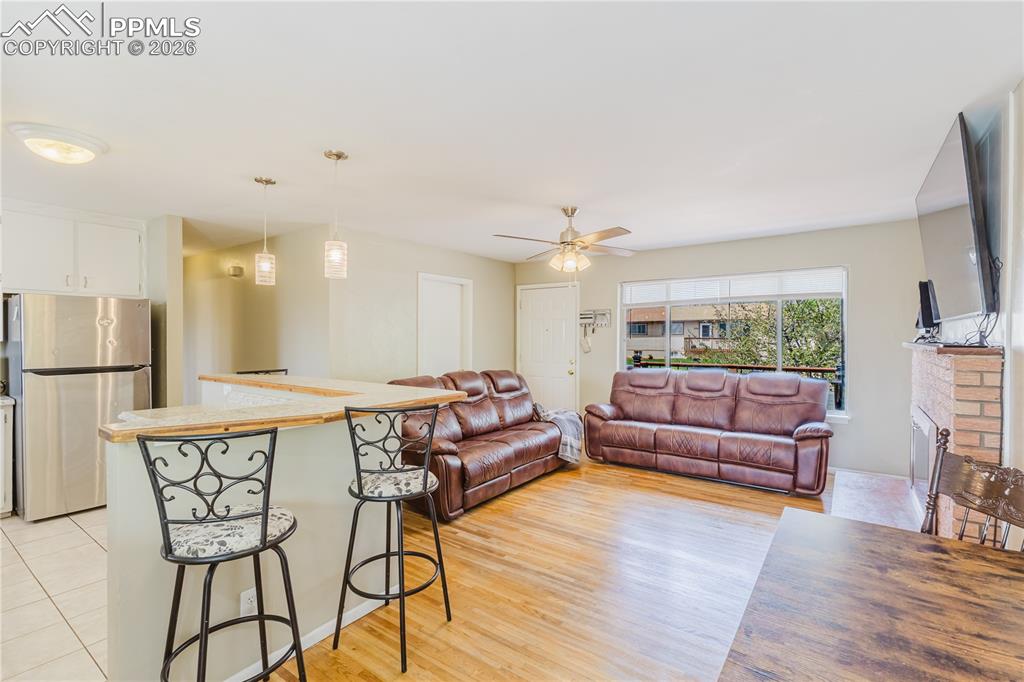 Image 7 of 46: Living Room