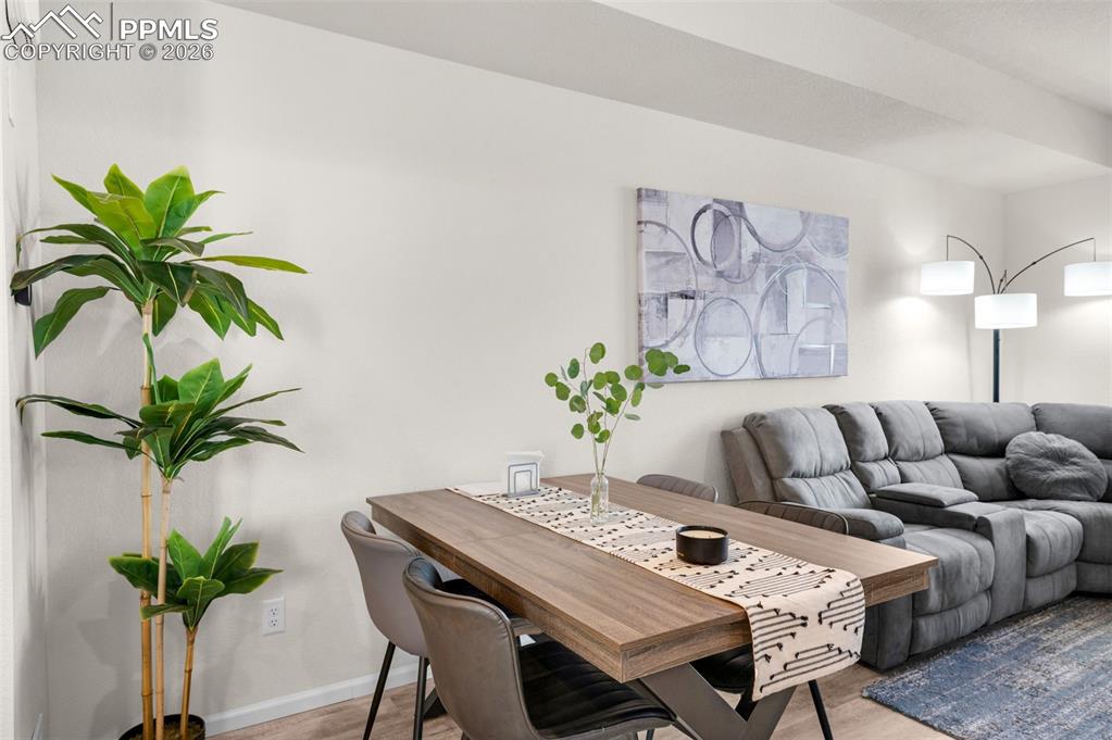 Image 5 of 21: Living Room