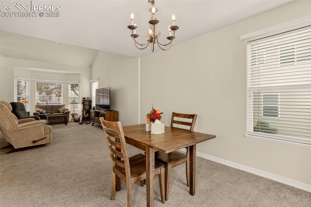 Image 10 of 33: Dining Area