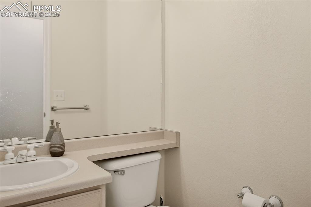 Image 28 of 33: Main Level bathroom