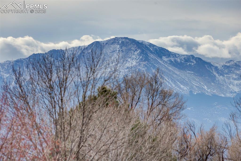 Image 33 of 33: View