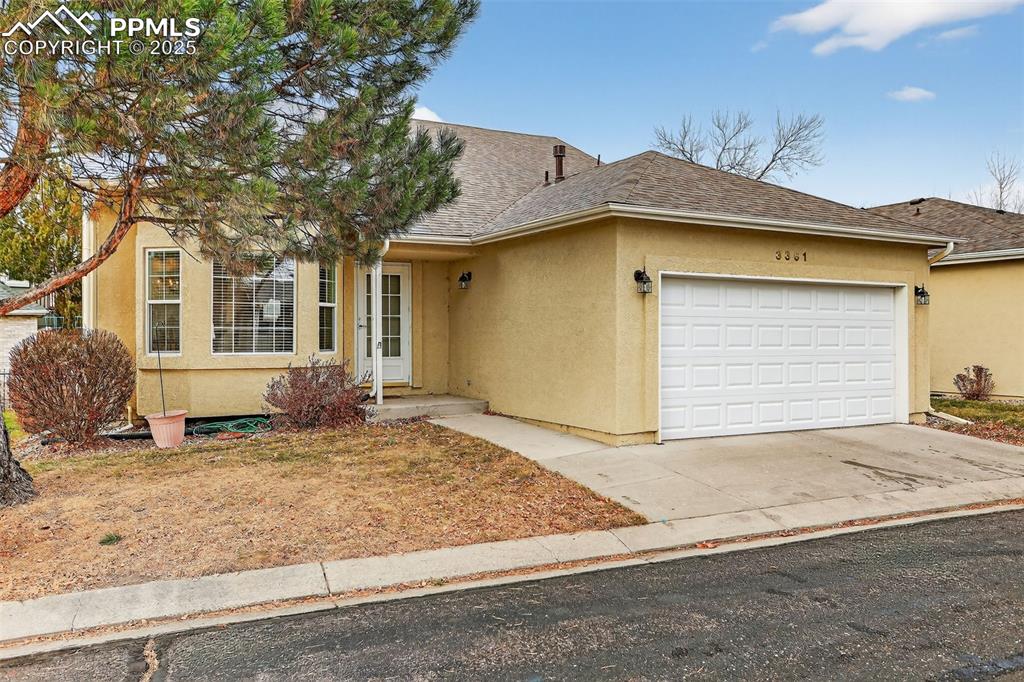 Image 4 of 33: Front of Structure