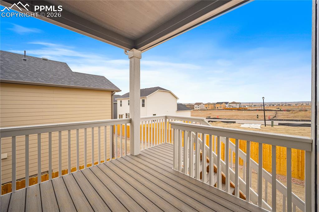 Image 33 of 36: Deck