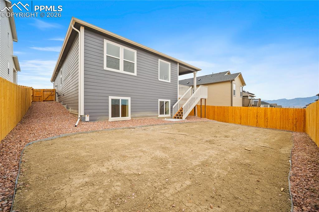 Image 35 of 36: Back of Structure