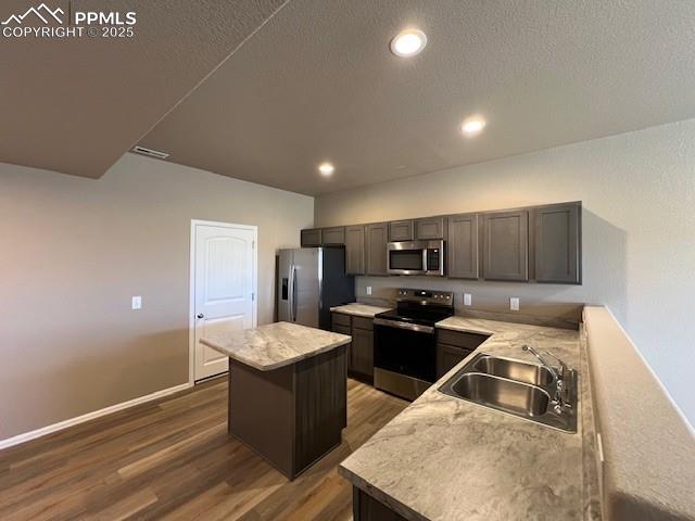 Image 7 of 29: Kitchen