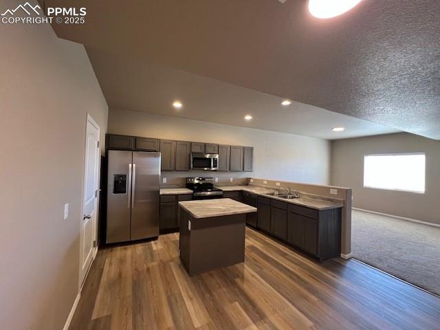 Image 8 of 29: Kitchen