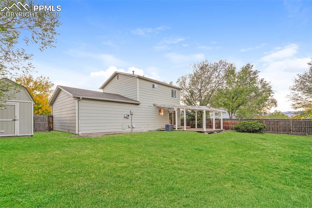 Image 18 of 22: Back of Structure