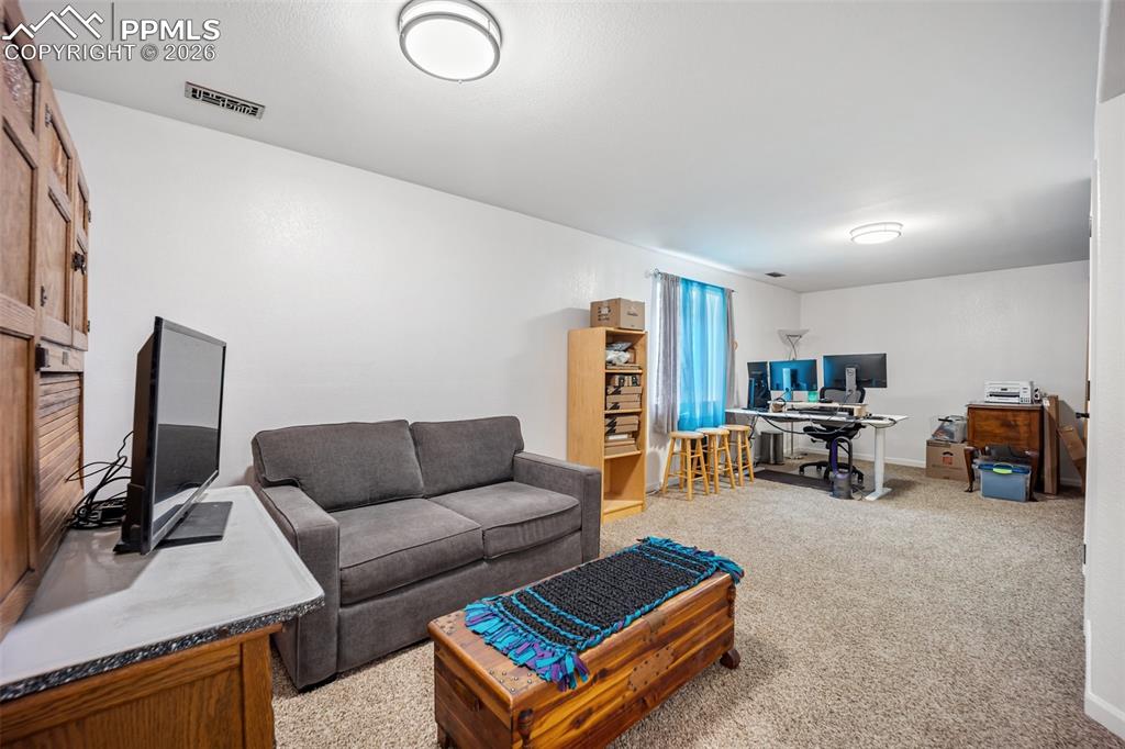 Image 30 of 42: Living Room