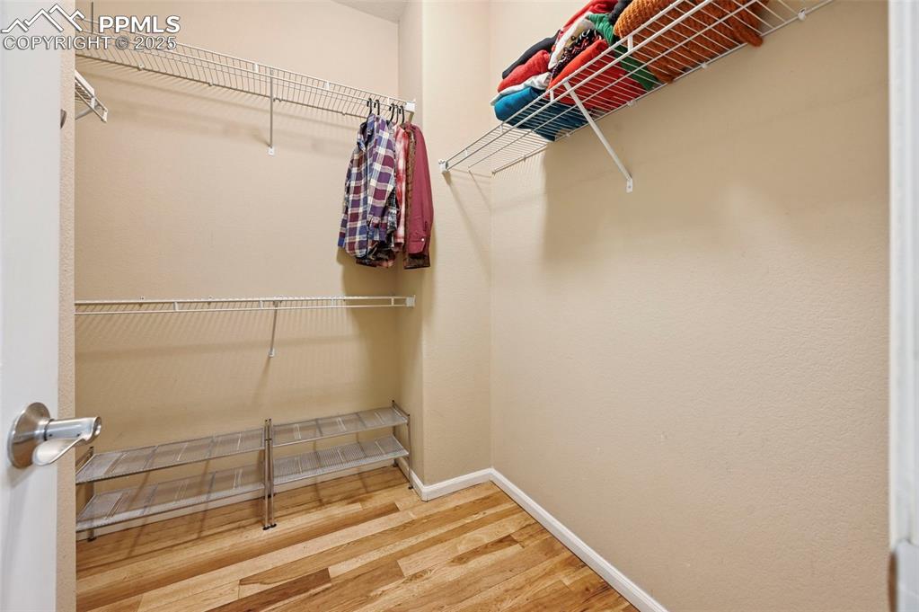 Image 16 of 47: Closet