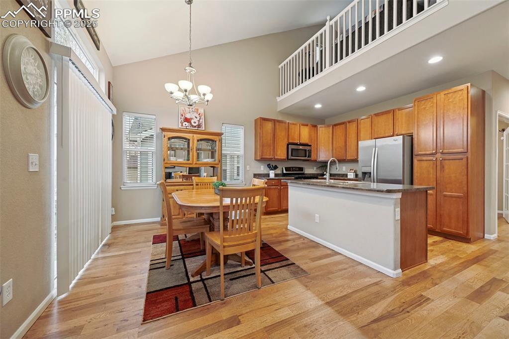 Image 6 of 47: Kitchen