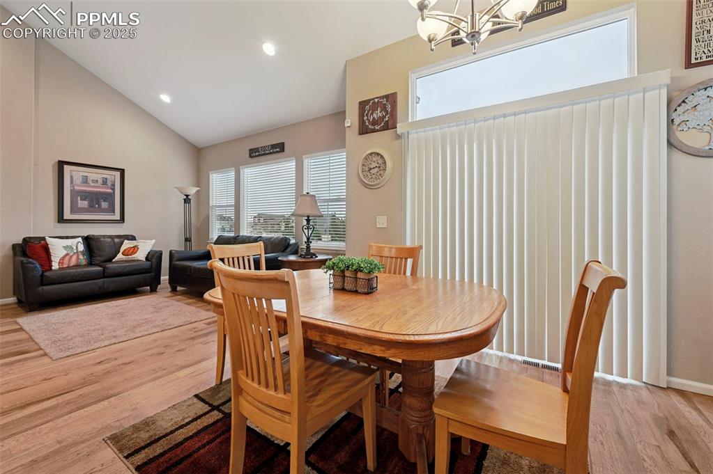 Image 8 of 47: Dining Area