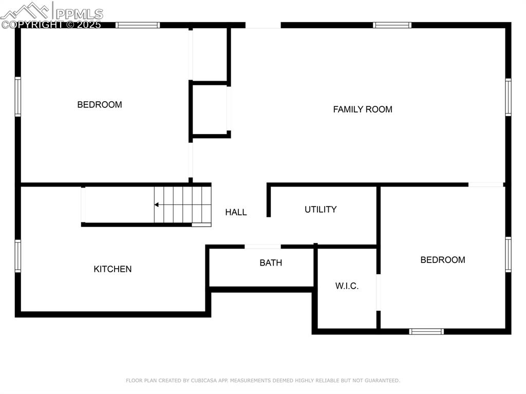Image 3 of 50: Floor Plan