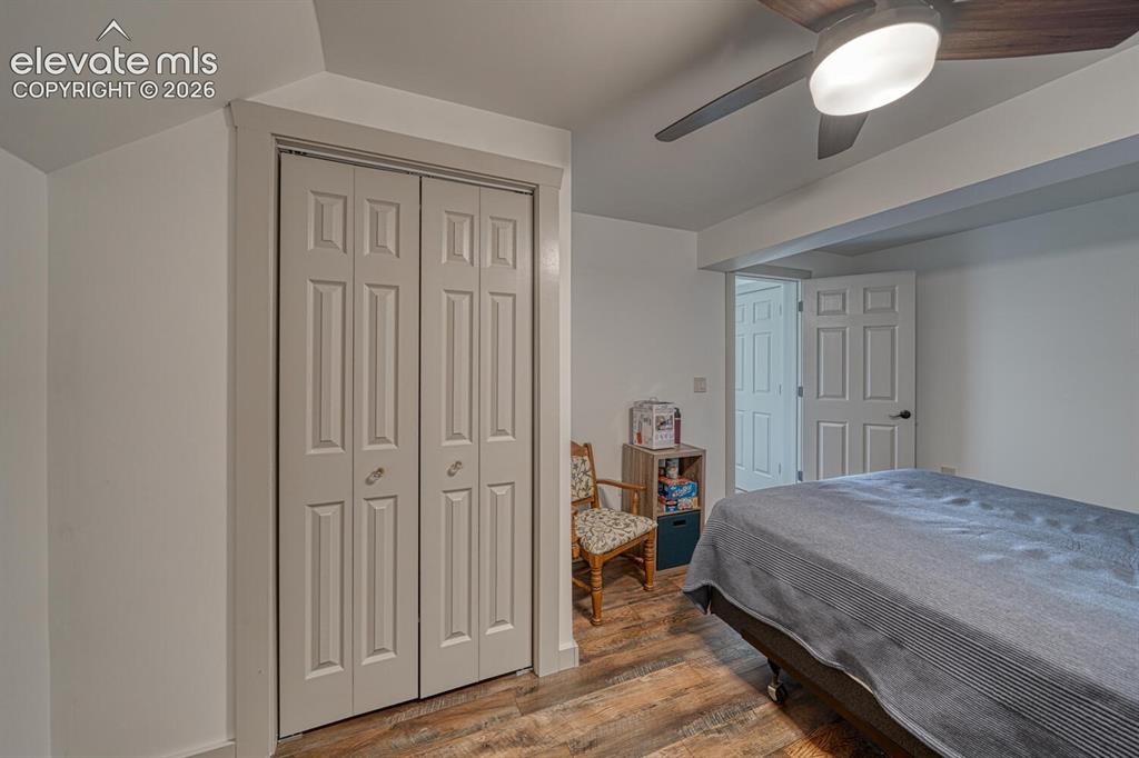Image 48 of 49: 2nd Suite