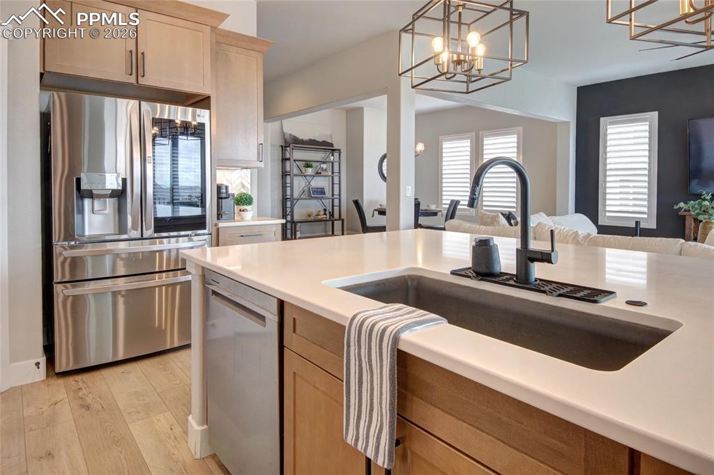 Image 11 of 48: Kitchen