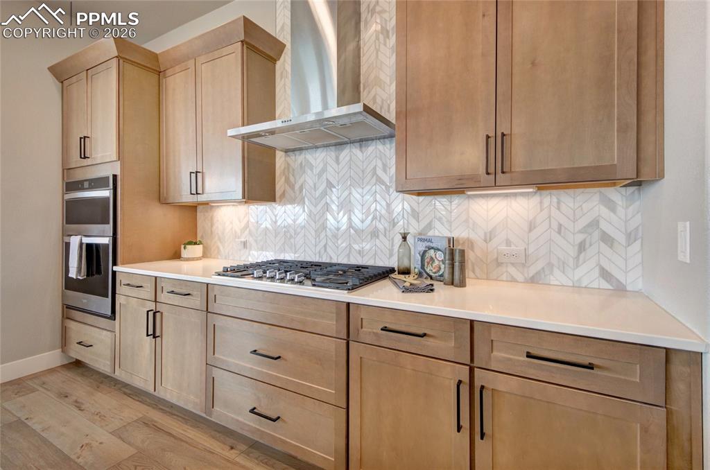 Image 12 of 48: Kitchen