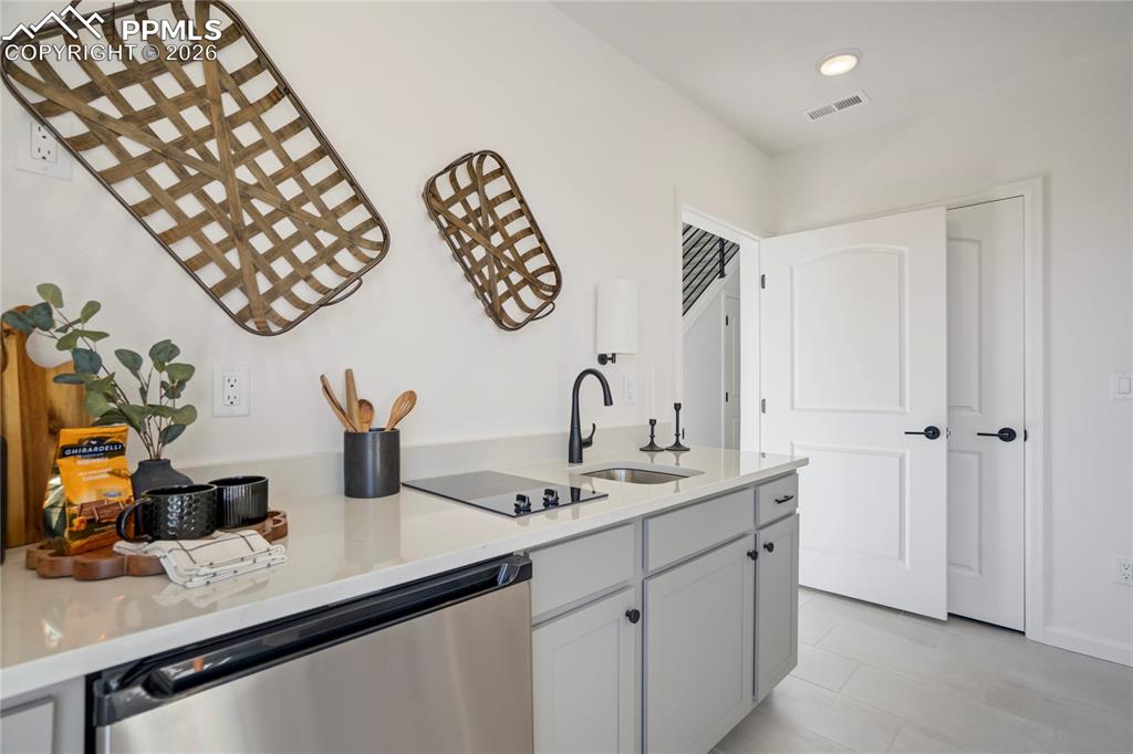 Image 41 of 50: Main Level separate living area