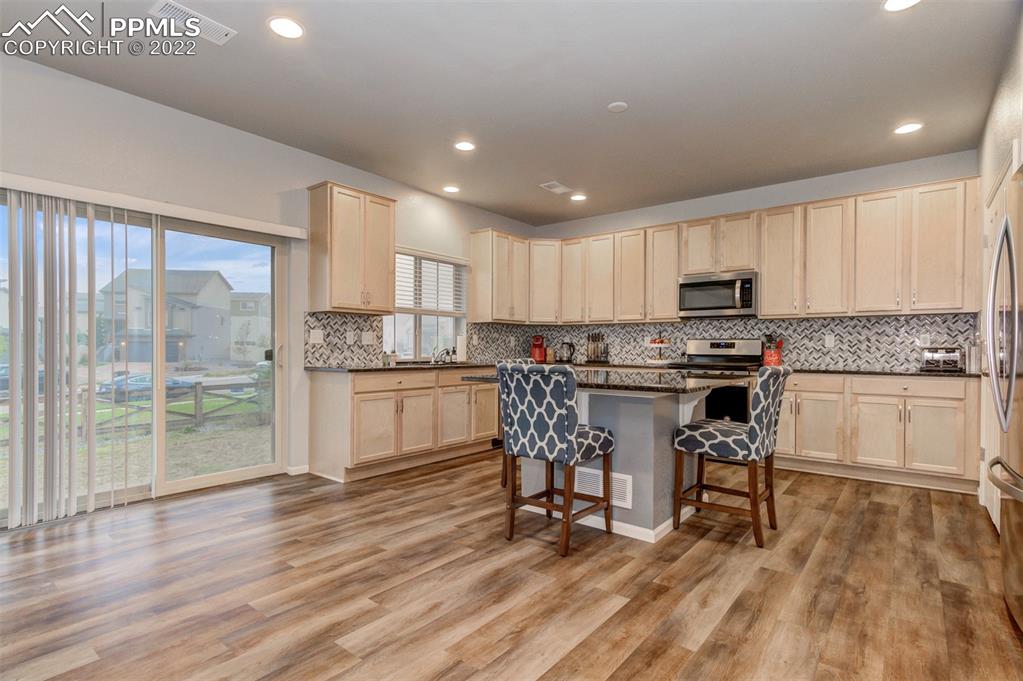 Listing 3371990, Image 8 of 26