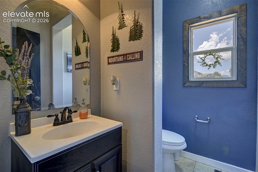 Image 19 of 50: Bathroom