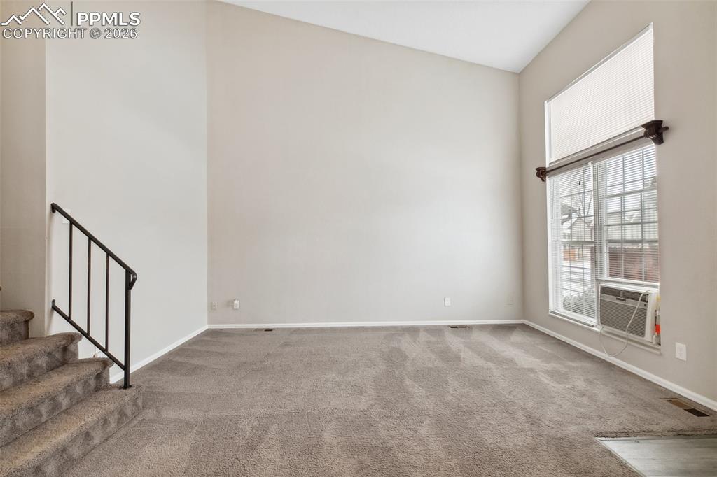 Image 6 of 32: Living Room